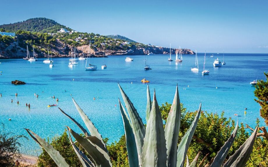 Cala Tarida auf Ibiza