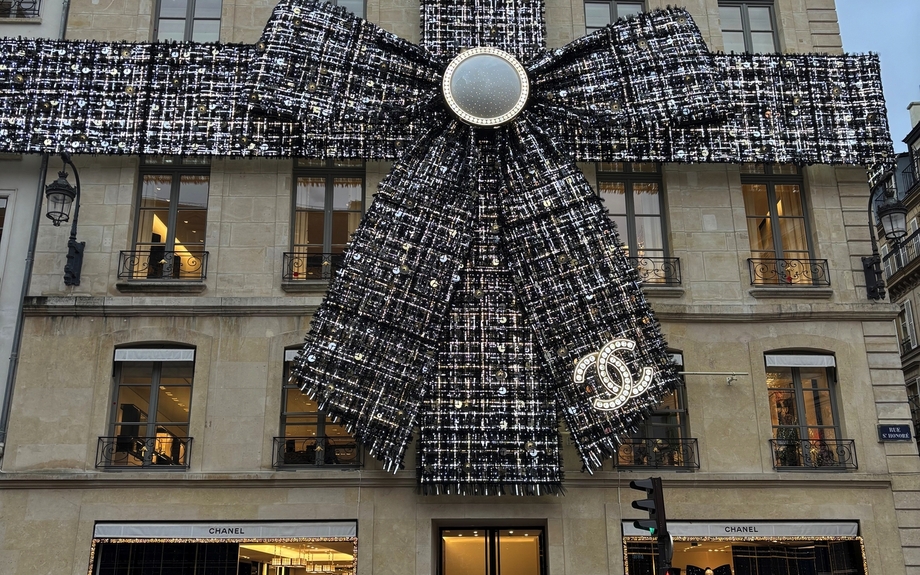 Weihnachtsdekoration Dior Paris